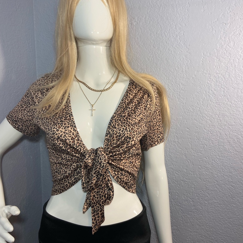 Leopard print satin women’s top by SHEIN - Picture 4 of 7